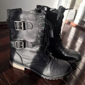 Women’s combat boots